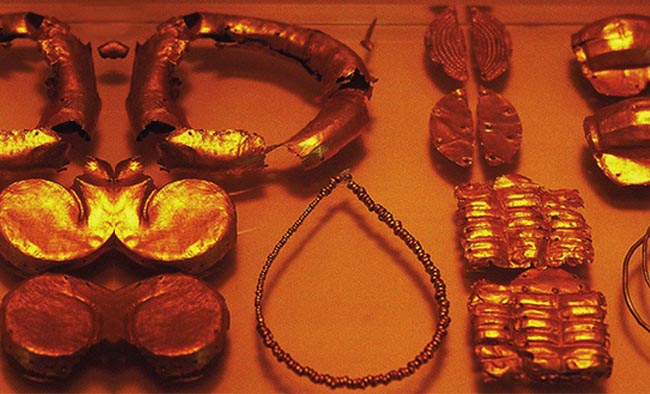 7 Ornaments.jpg (128 KB)